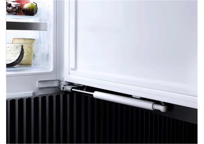 Miele KF 7742 B